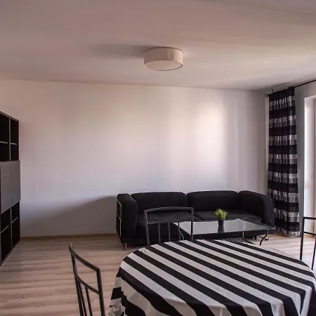 Sdh 2 Comfortable Near Warsaw Radzymin