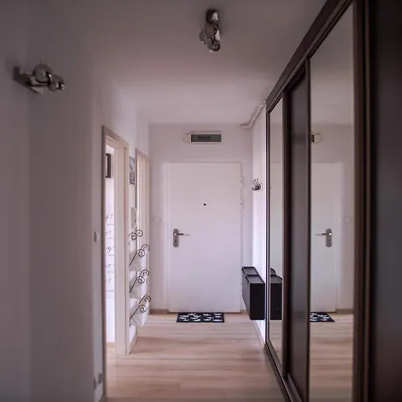 Sdh 2 Comfortable Near Warsaw Apartment