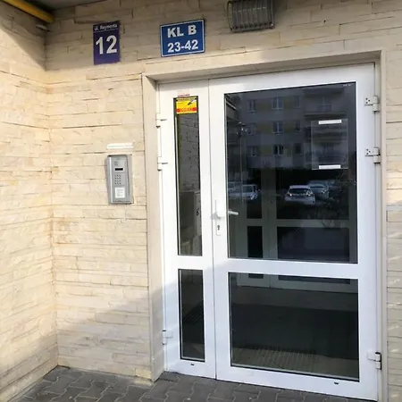 Apartment Sdh 2 Comfortable Near Warsaw