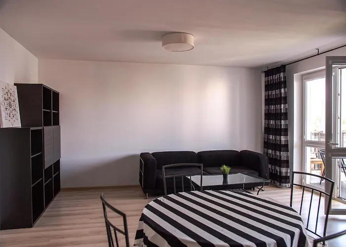 Sdh 2 Comfortable Near Warsaw Radzymin