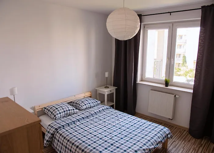 Sdh 2 Comfortable Near Warsaw Apartament *